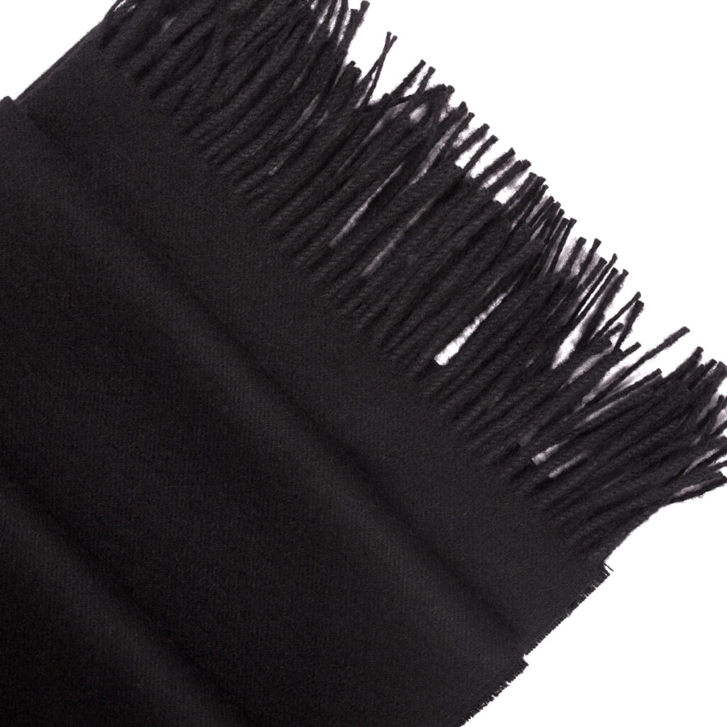 juodos-spalvos-salikas-110-2