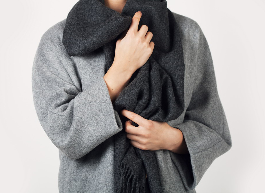 tamsiai-pilkos-spalvos-salikas-115-1