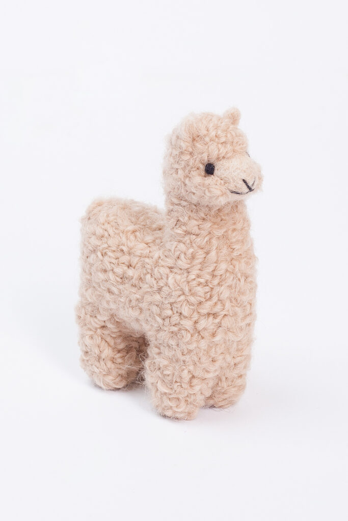 Alpakiukas ALPI, smėlio spalvos1