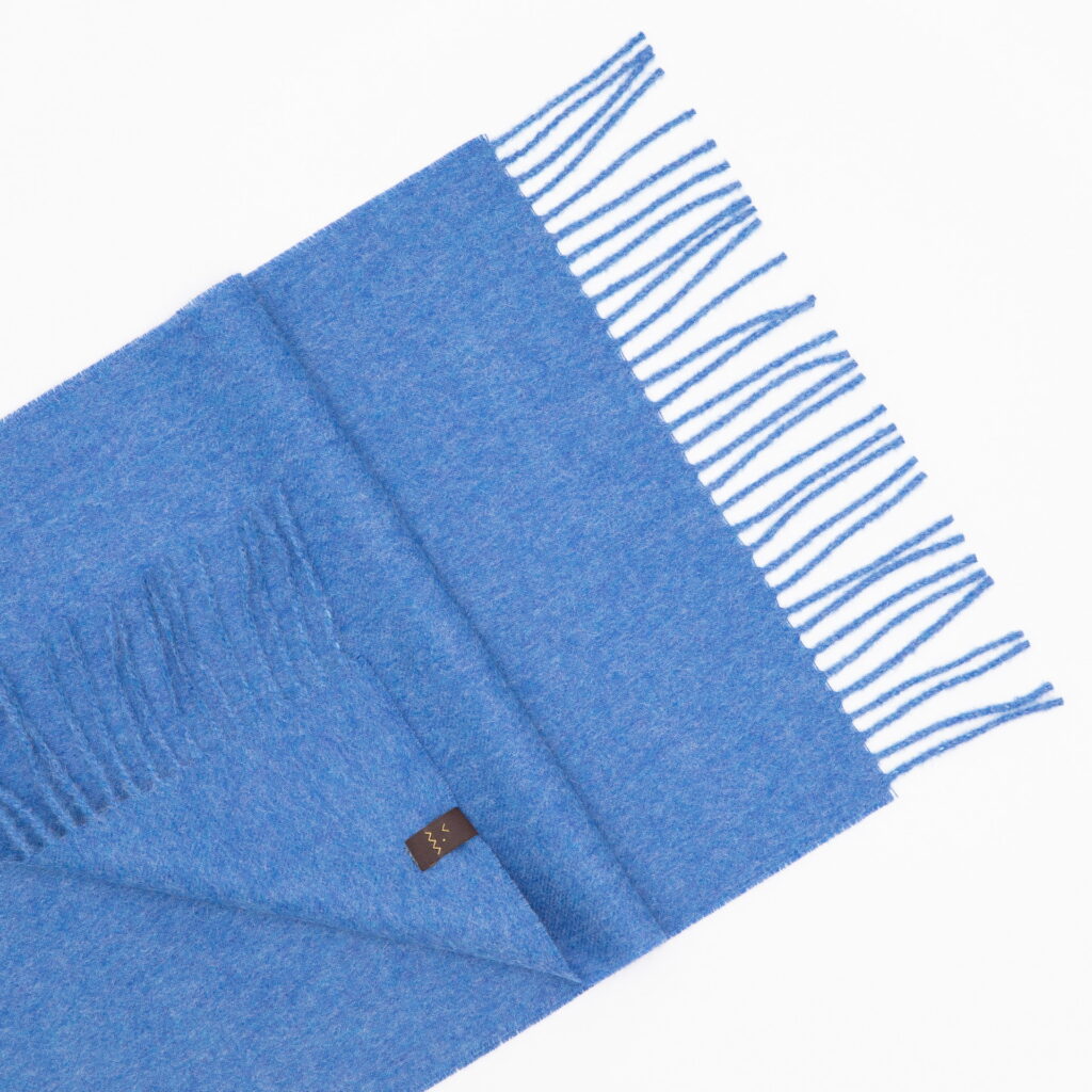 denim-dzinso-spalvos-salikas-351