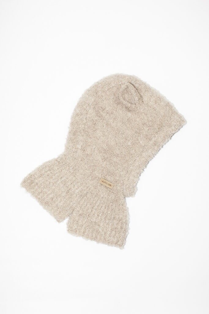 smelio-spalvos-kepure-salmukas