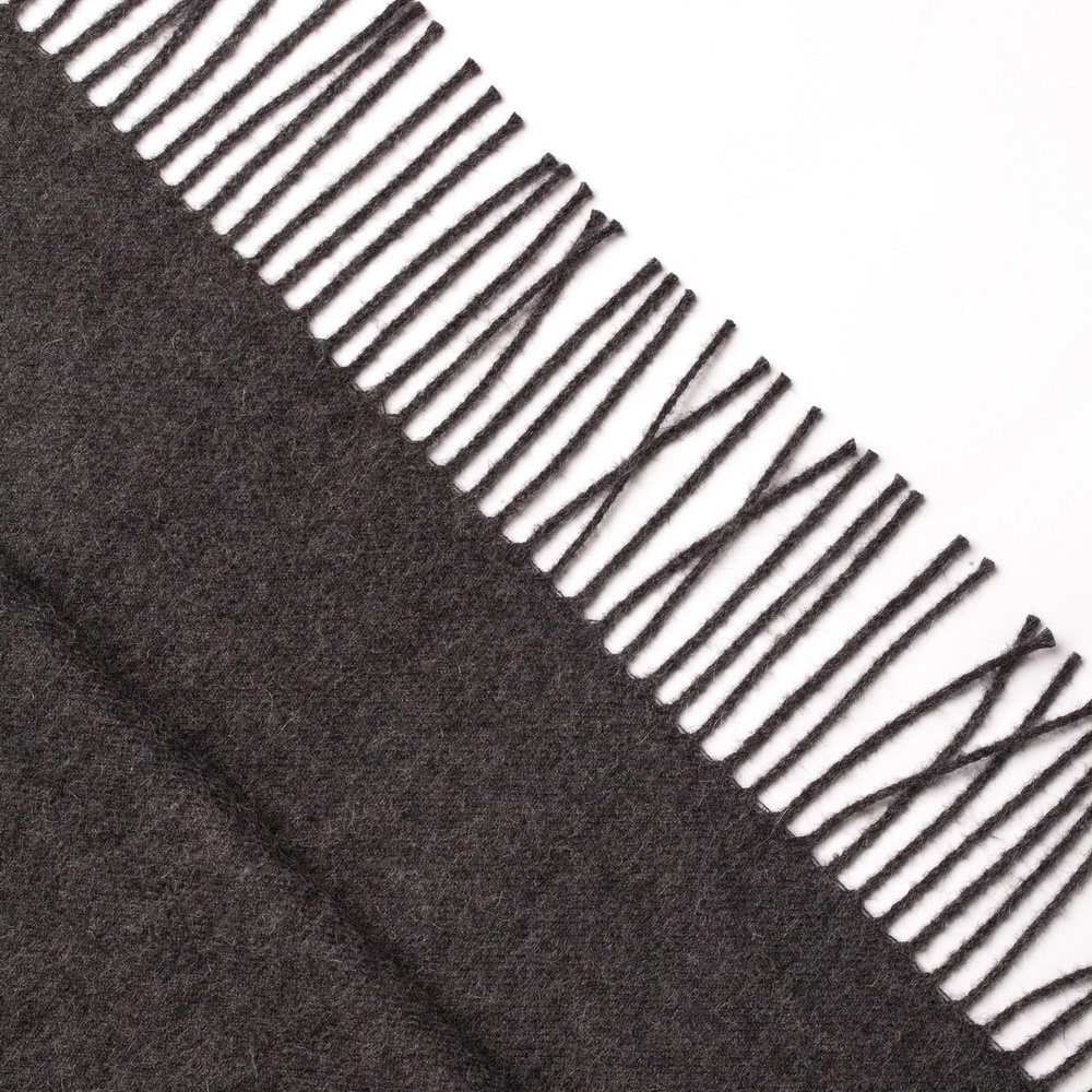 tamsiai-pilkos-spalvos-salikas-115