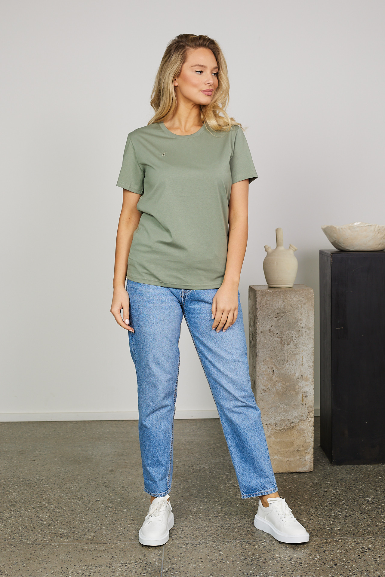 Amure, mėtinės spalvos