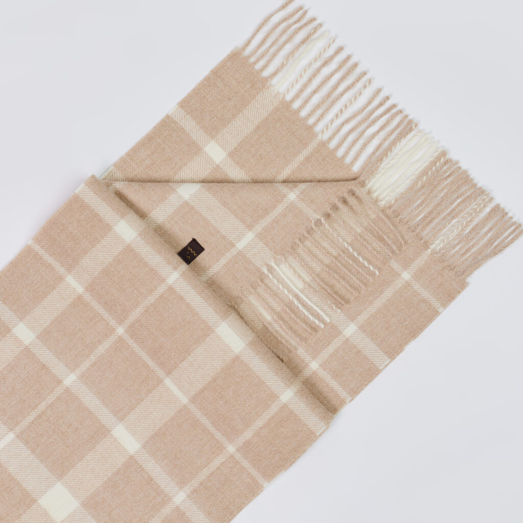 Languotas šalikas, smėlio-baltos spalvos3