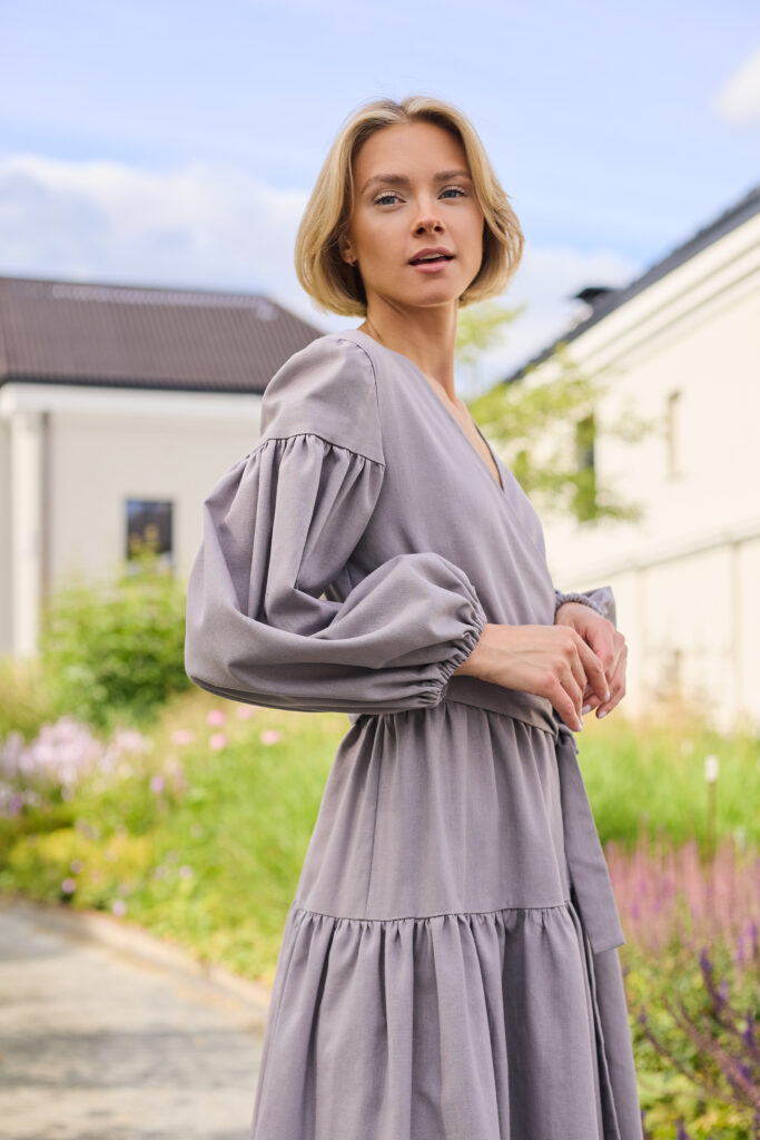 Lininė suknelė pūstomis rankovėmis Nusta, kakavinės spalvos4