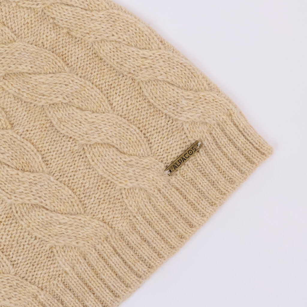 Pynių rašto kepurė Zulema, smėlio spalvos1 (1)