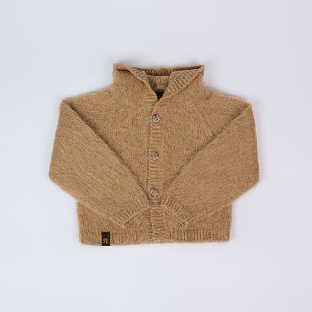 Ilgo plauko kardiganas su kapišonu, smėlio spalvos (7)