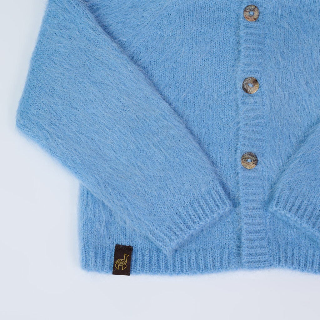 Ilgo plauko kardiganas, žydros spalvos (6)