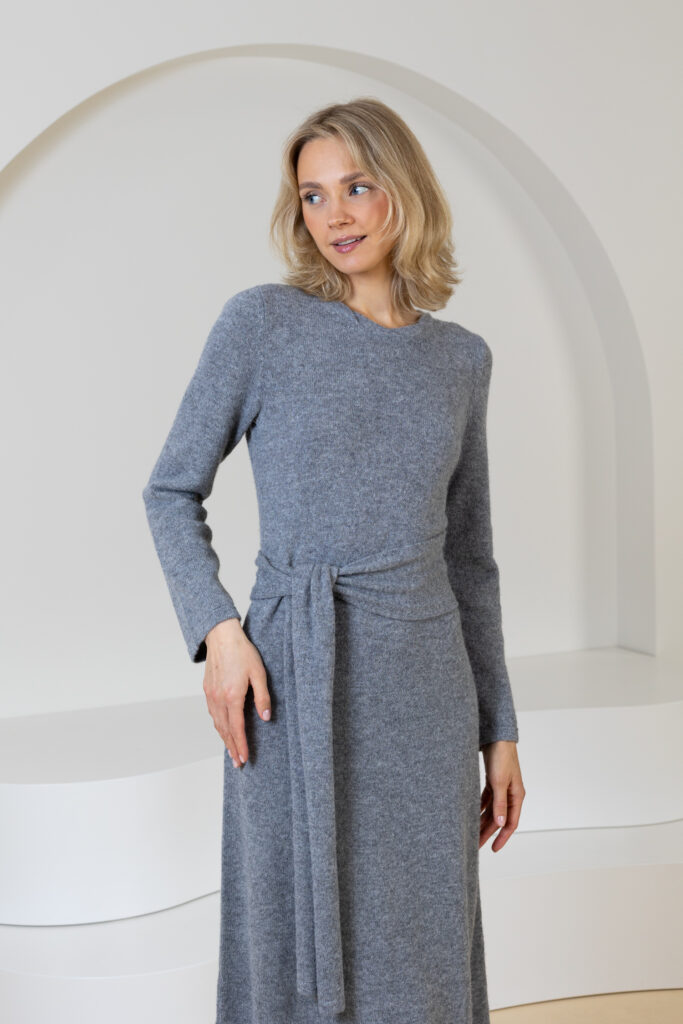 Suknelė su diržu Elsa, pilkos spalvos (2)